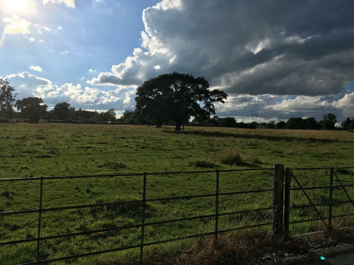 Maesbury Riverside ออสเวสตรี ภายนอก รูปภาพ